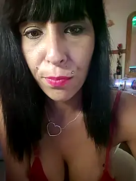 Snapshot of misscectito13 chatting on 08/01/26, 12:10 misscectito13 online show from 08/01/26, 12:10