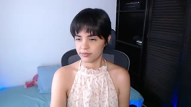 Snapshot of mia_collins_x chatting on 02/10/26, 08:35 mia collins x online show from 02/10/26, 08:35