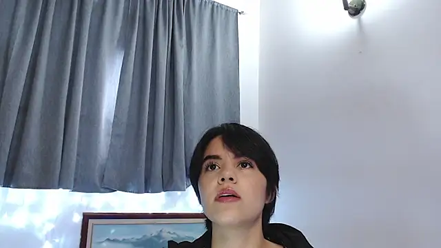 Snapshot of mia_collins_x chatting on 04/01/26, 10:07 mia collins x online show from 04/01/26, 10:07