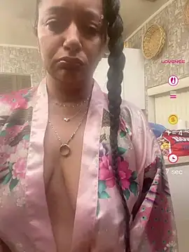 PichyPrettyPussy online show from 05/13/26, 03:20