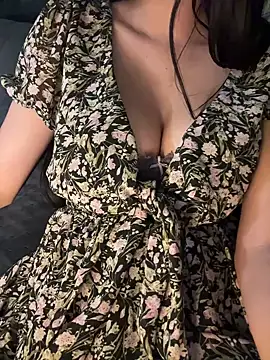 Cute crystal online show from 02/04/25, 08:24