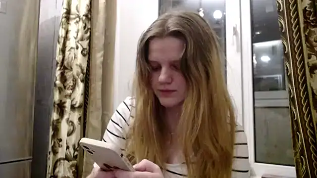 -MimmiLissa- online show from 11/24/25, 12:32