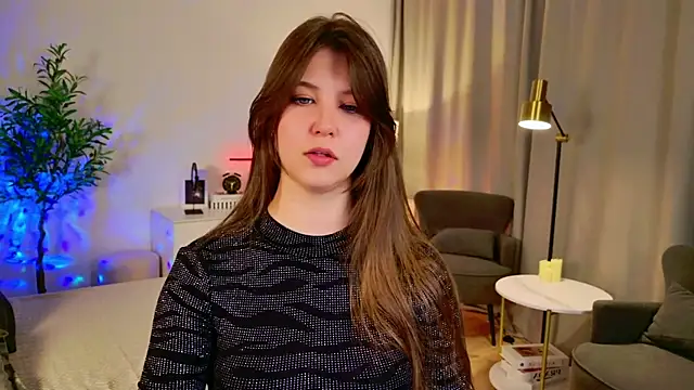 ElizaMild online show from 06/17/26, 01:23