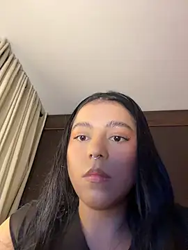Snapshot of Naiara_sex chatting on 06/23/26, 07:39 Naiara sex online show from 06/23/26, 07:39