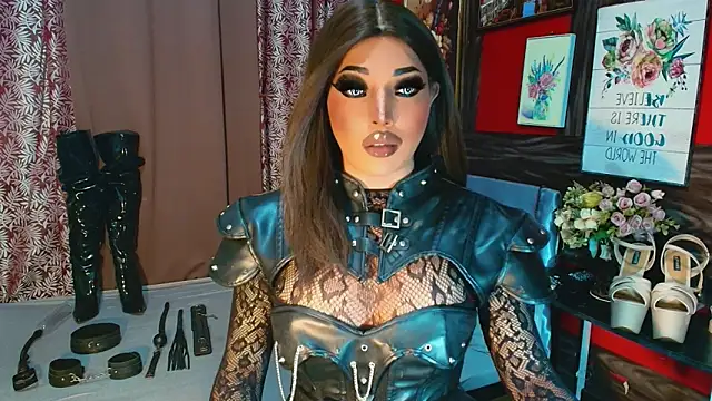 trixxielicious online show from 12/18/25, 12:11