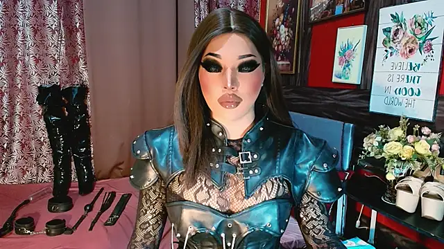 Snapshot of trixxielicious chatting on 02/02/26, 03:00 trixxielicious online show from 02/02/26, 03:00