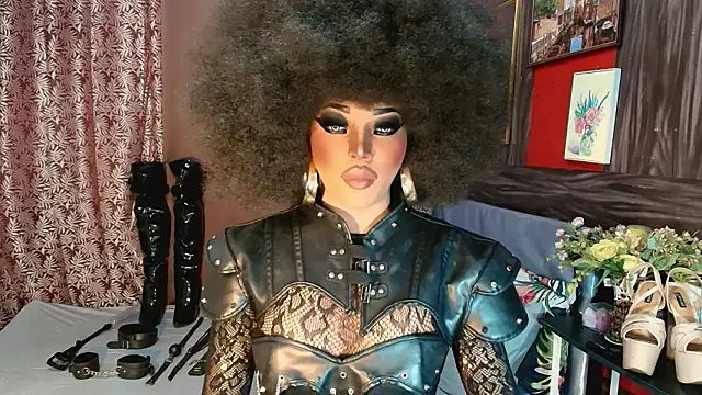 Snapshot of trixxielicious chatting on 02/20/26, 01:02 trixxielicious online show from 02/20/26, 01:02