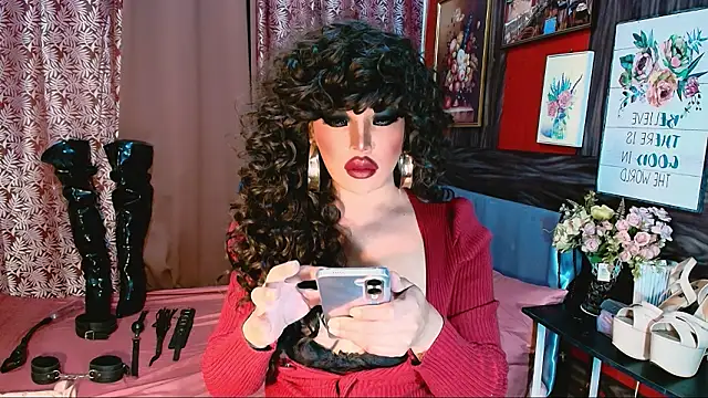 Snapshot of trixxielicious chatting on 03/16/26, 08:24 trixxielicious online show from 03/16/26, 08:24