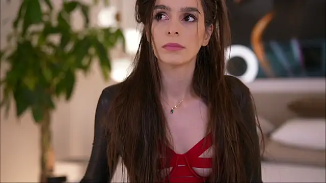 DoviaClaire online show from 11/23/25, 06:57