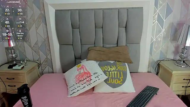 Princsgirl  online show from 10/14/25, 07:36