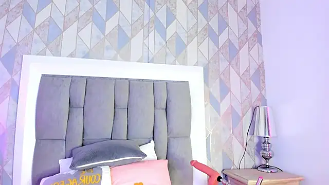 Princsgirl  online show from 11/14/25, 07:45