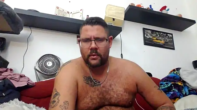 Snapshot of sexykevin17cm chatting on 11/11/25, 12:32 sexykevin17cm online show from 11/11/25, 12:32