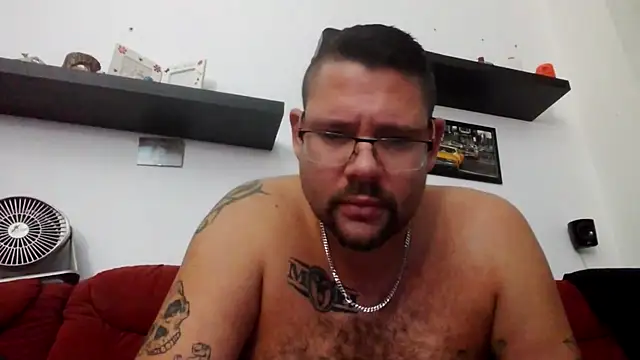 Snapshot of sexykevin17cm chatting on 12/03/25, 05:55 sexykevin17cm online show from 12/03/25, 05:55