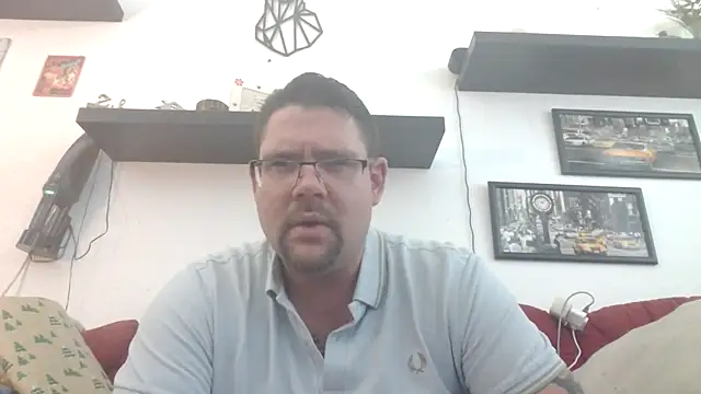 Snapshot of sexykevin17cm chatting on 02/18/26, 02:35 sexykevin17cm online show from 02/18/26, 02:35