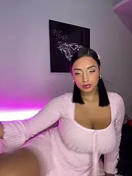 Snapshot of Shantal_Lovee chatting on 03/21/25, 11:34 Shantal Lovee online show from 03/21/25, 11:34