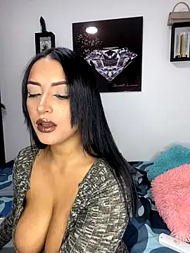 Snapshot of Shantal_Lovee chatting on 10/24/25, 12:52 Shantal Lovee online show from 10/24/25, 12:52