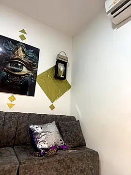 Shantal Lovee online show from 11/23/25, 06:08