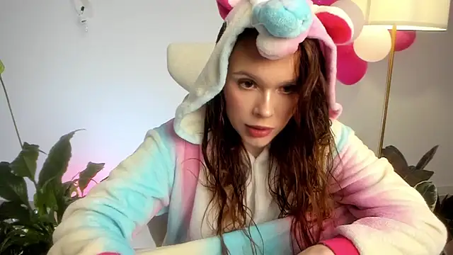 Snapshot of Pokemeboy chatting on 03/19/25, 06:55 Pokemeboy online show from 03/19/25, 06:55