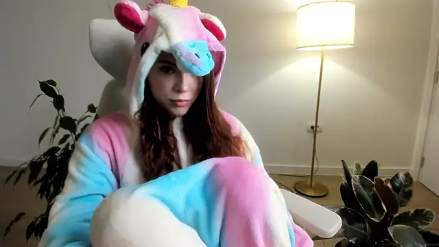 Snapshot of Pokemeboy chatting on 12/02/25, 04:02 Pokemeboy online show from 12/02/25, 04:02