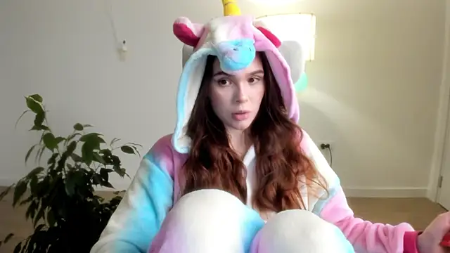 Snapshot of Pokemeboy chatting on 12/18/25, 05:19 Pokemeboy online show from 12/18/25, 05:19