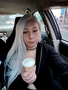 Snapshot of Babii_Nova chatting on 01/01/25, 12:00 Babii Nova online show from 01/01/25, 12:00