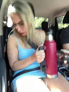 Snapshot of Gatitacarlita chatting on 12/18/24, 05:52 Gatitacarlita online show from 12/18/24, 05:52