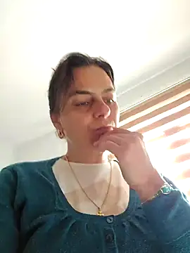 IsabelleCraft online show from 10/23/25, 09:08