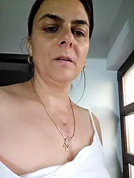 IsabelleCraft online show from 11/11/25, 02:28