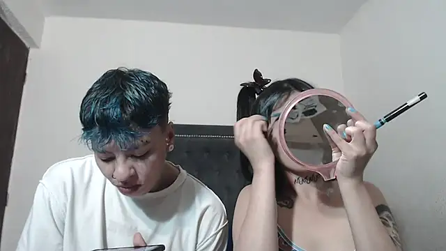 dulce maria x online show from 12/04/24, 05:33