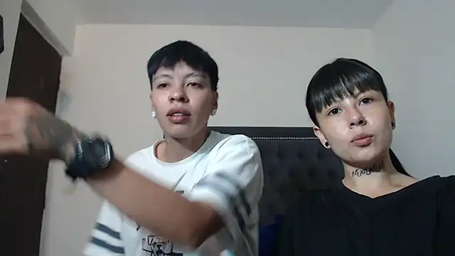 dulce maria x online show from 01/12/25, 05:22