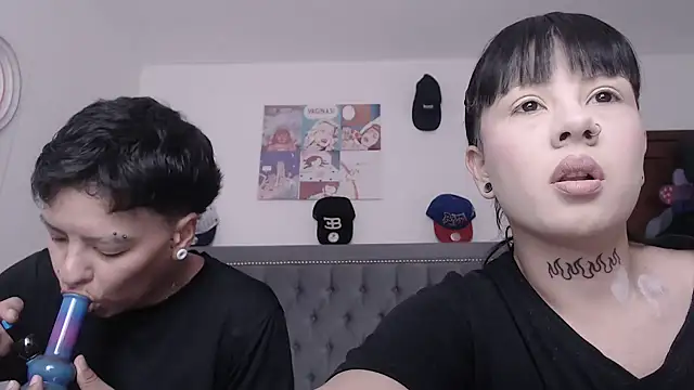 dulce maria x online show from 01/26/25, 06:16