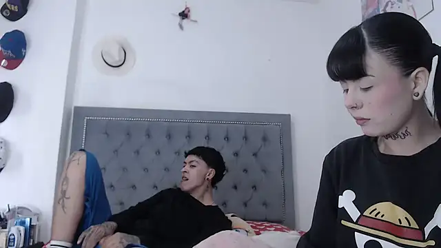 dulce maria x online show from 09/28/25, 11:37