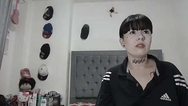 dulce maria x online show from 11/07/25, 11:05