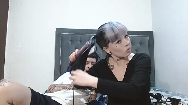 Snapshot of dulce_maria_x chatting on 03/27/26, 01:33 dulce maria x online show from 03/27/26, 01:33