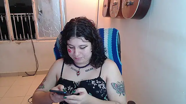 Smoke trip Alicia online show from 11/20/25, 04:12