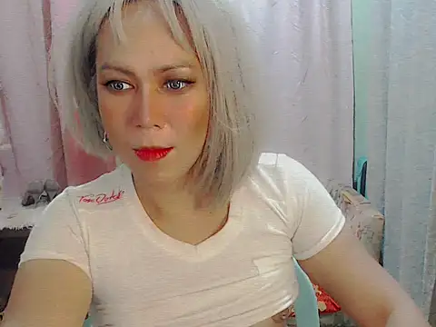 Snapshot of shanecummer chatting on 05/21/26, 01:40 shanecummer online show from 05/21/26, 01:40