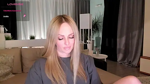 Libby Nora online show from 12/10/24, 03:44