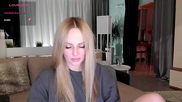 Libby Nora online show from 12/11/24, 03:58