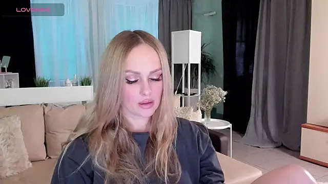 Libby Nora online show from 01/31/25, 12:51