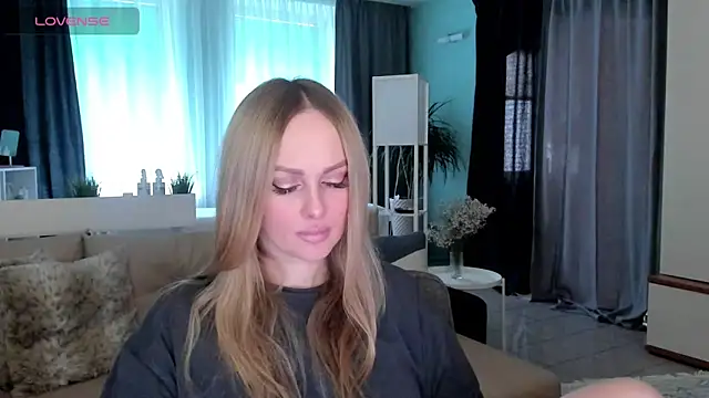 Libby Nora online show from 02/18/25, 08:49