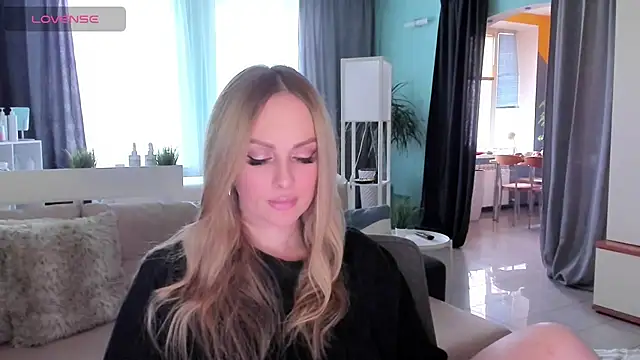 Libby Nora online show from 03/12/25, 09:02