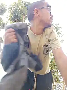 Snapshot of Luckyking1 chatting on 04/07/26, 02:56 Luckyking1 online show from 04/07/26, 02:56