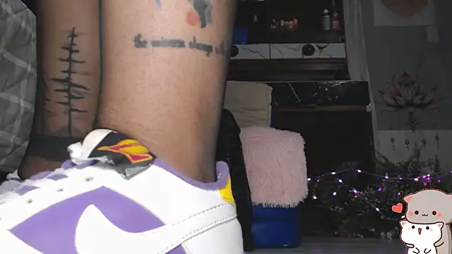 Snapshot of White_Squirt chatting on 02/20/26, 01:13 White Squirt online show from 02/20/26, 01:13