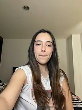 swrennn19 online show from 10/25/25, 03:51