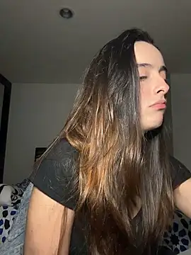 swrennn19 online show from 10/27/25, 11:41