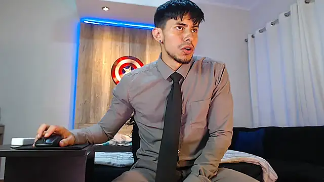 Andrew 4  online show from 02/12/25, 02:56