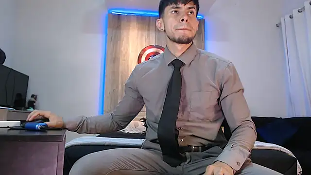 Andrew 4  online show from 02/21/25, 04:18