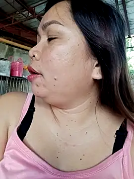 XXLorie 02 online show from 03/12/25, 07:35