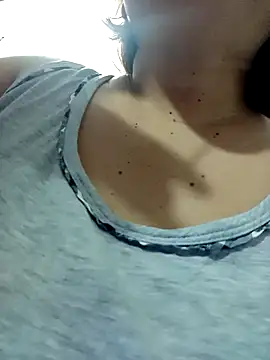 XXLorie 02 online show from 09/21/25, 01:24