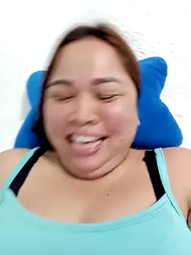 XXLorie 02 online show from 10/11/25, 03:17